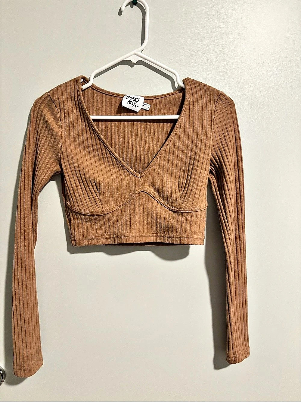Princess Polly Ribbed V-Neck Crop Top Size Small Like New